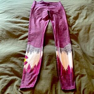 Colorado Threads leggings